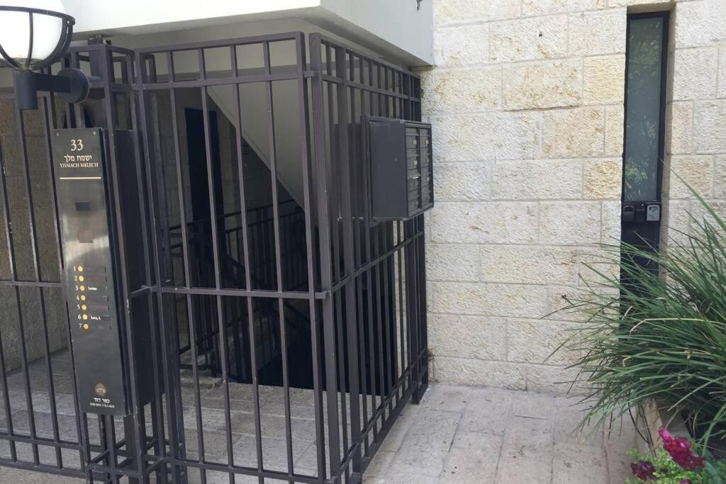 Mamilla Pool - David'S Village - Jerusalem-Rent מראה חיצוני תמונה